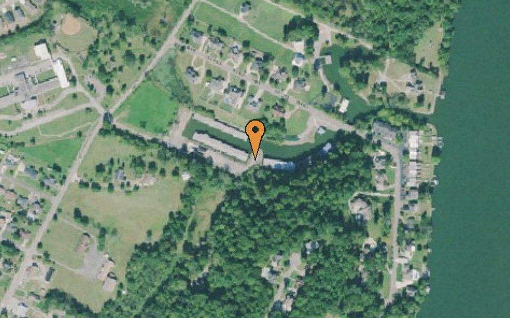 Aerial view of Browns Ferry Landing Marina