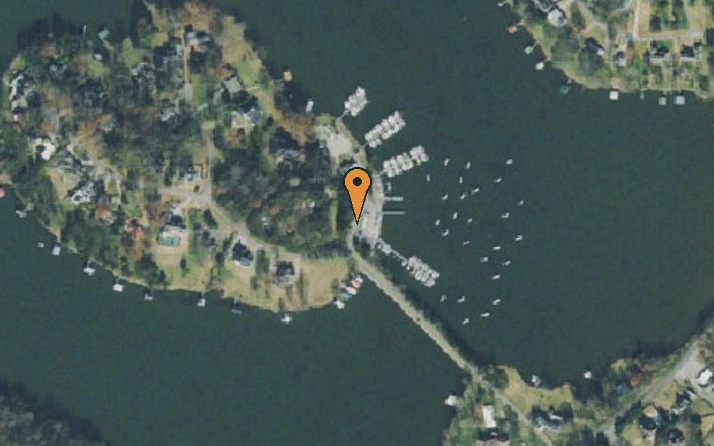 Aerial view of Harbor Island Yacht Club
