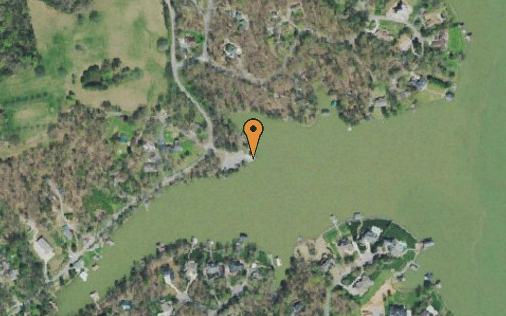 Aerial view of Lakeland Dr