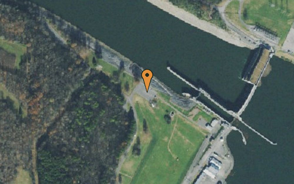 Aerial view of Old Hickory Dam