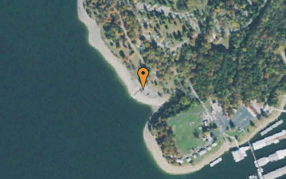Aerial view of Willow Grove Dock & Resort